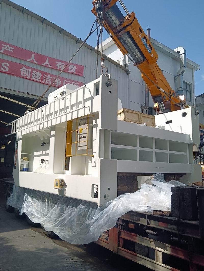 大型機(jī)械 數(shù)控機(jī)床吊裝